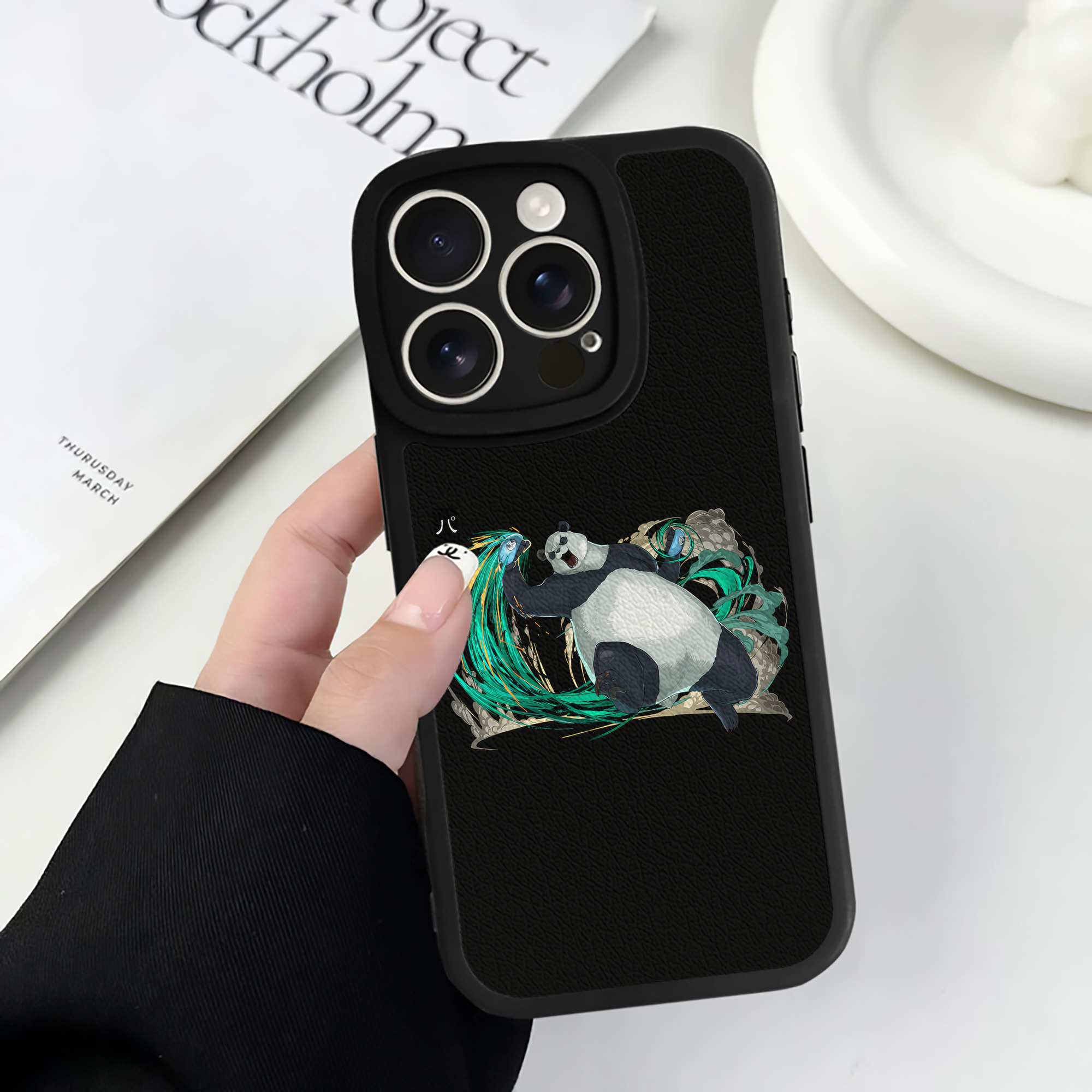 （画像用） 呪術廻戦 Jujutsu Kaisen 【iPhone 16シリーズ対応】シリコンスマホケース（レザー調） 材質：シリコン